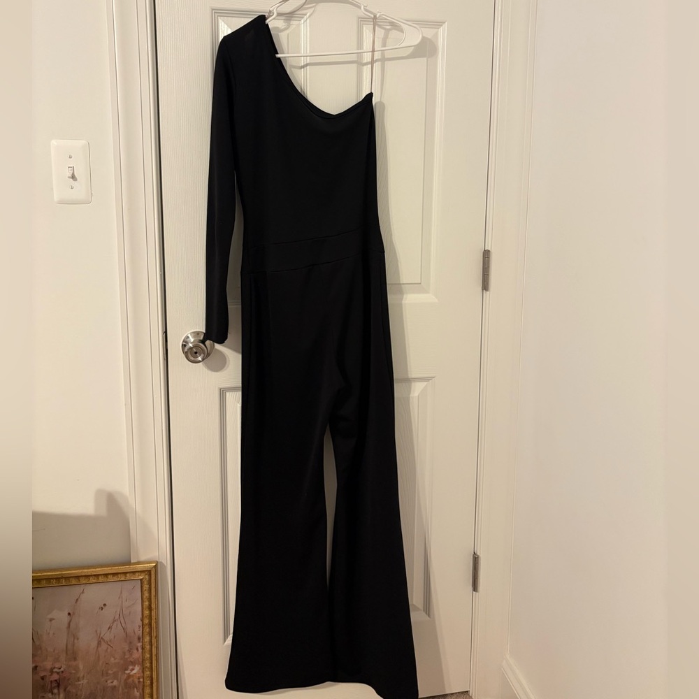 Fashion Nova Small Black Asymmetrical Jumpsuit